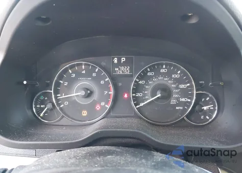 2011 Subaru Outback 2.5I Premium z USA, uszkodzony, nr VIN 4S4BRBCC3B3447371